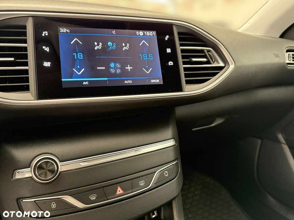 Peugeot 308 - 26