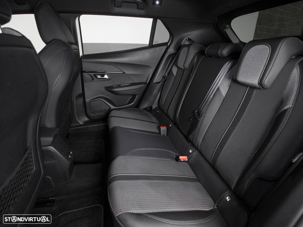 Peugeot 2008 1.5 BlueHDi GT EAT8 - 10