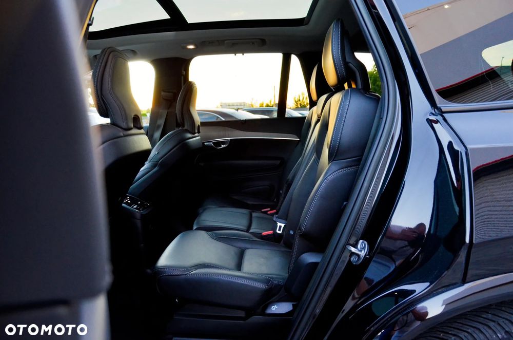 Volvo XC 90 T8 AWD Plus Dark - 23