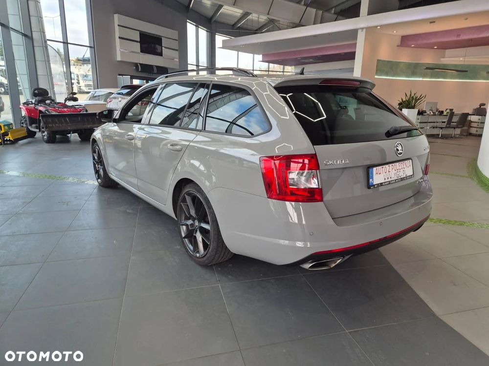 Skoda Octavia 2.0 TDI RS DSG - 9