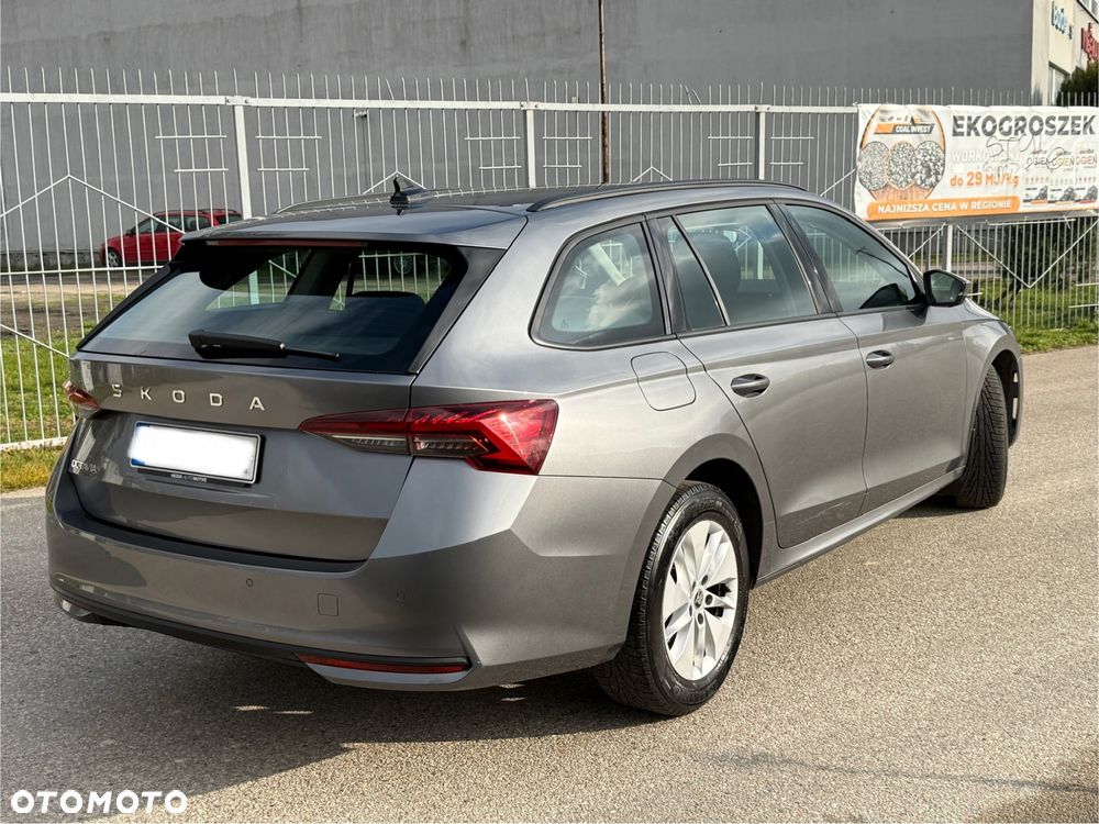 Skoda Octavia 1.5 TSI mHEV DSG Selection - 2