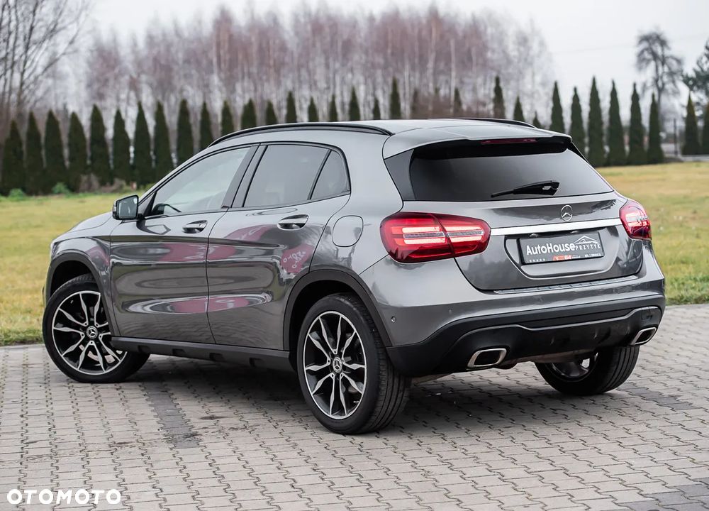 Mercedes-Benz GLA 200 7G-DCT Edition 1 - 8