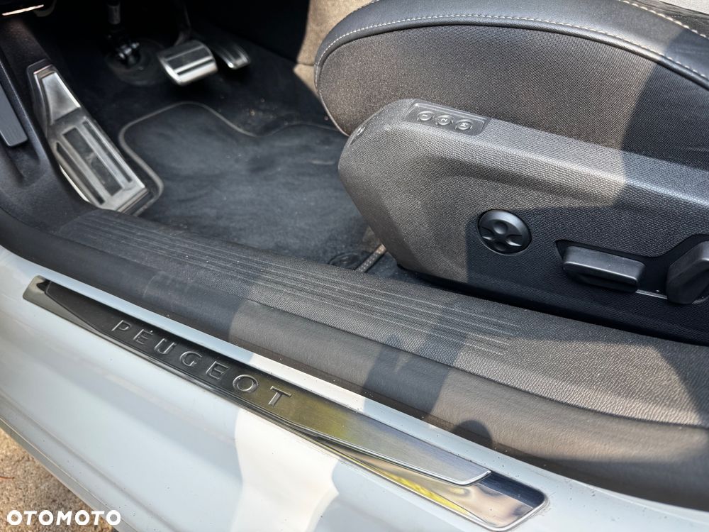 Peugeot 508 1.6 PureTech GT Pack S&S EAT8 - 35