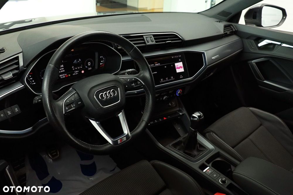 Audi Q3 - 18