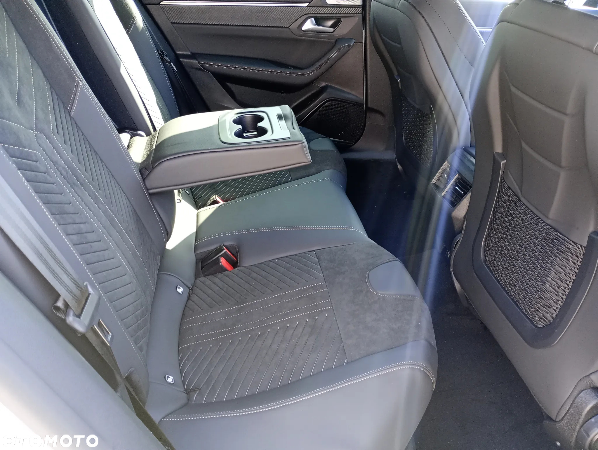 Peugeot 508 1.5 BlueHDi GT S&S EAT8 - 10