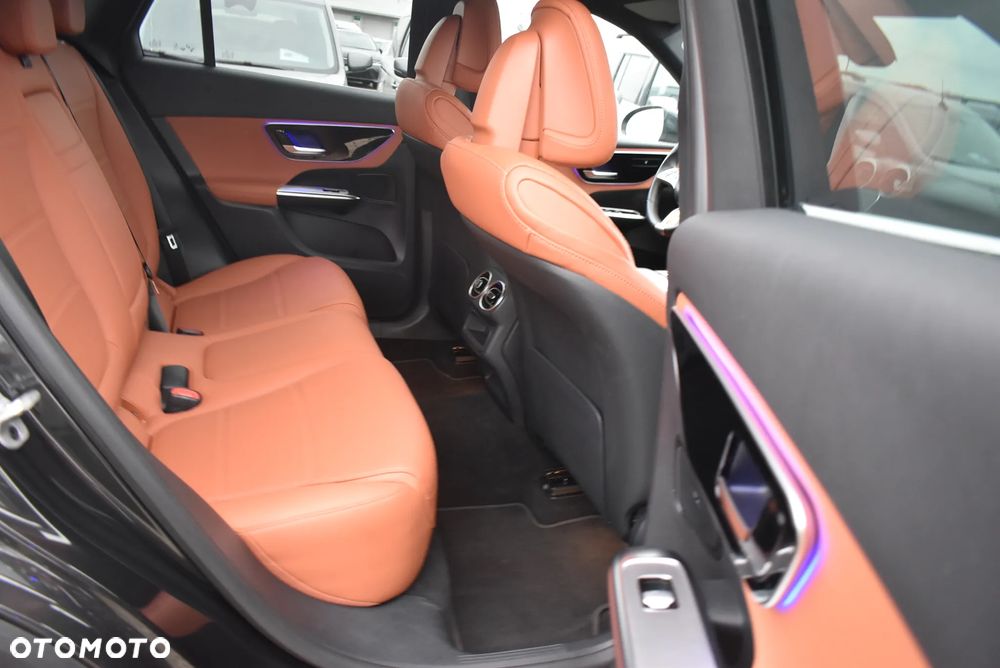 Mercedes-Benz GLC 300 de PHEV 4-Matic Avantgarde - 17