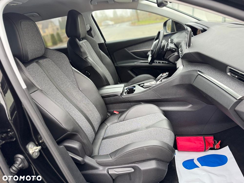 Peugeot 5008 BlueHDi 130 EAT8 Allure - 26