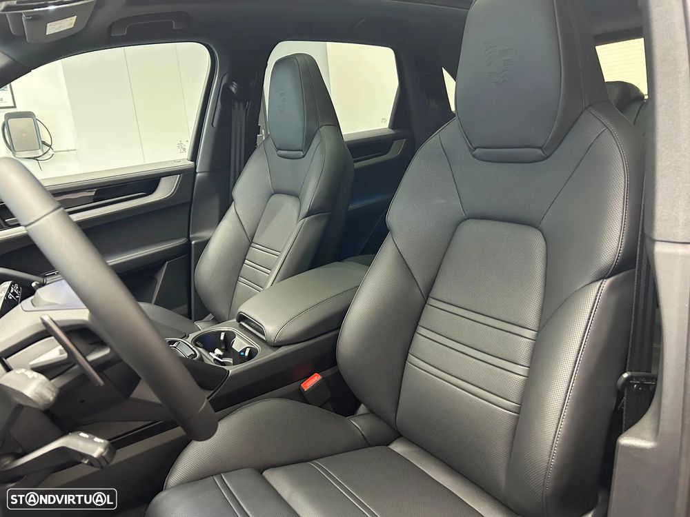 Porsche Cayenne - 15