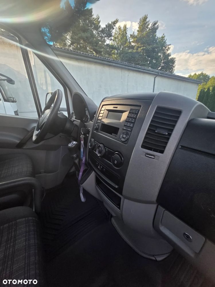 Mercedes-Benz Sprinter - 19