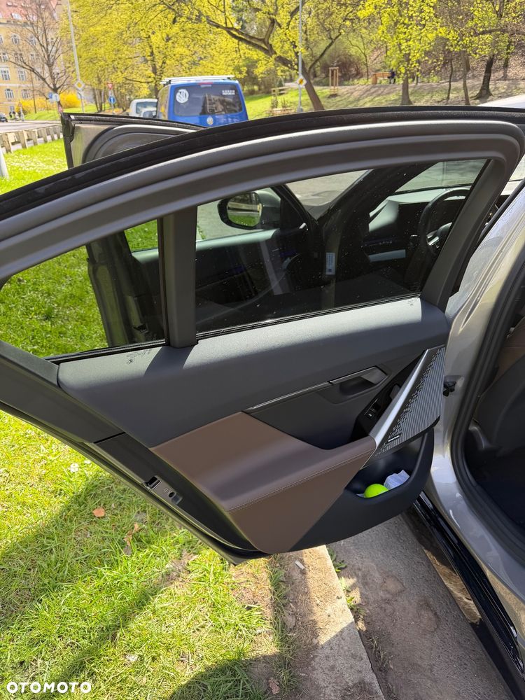 BMW Seria 5 520d mHEV M Sport - 25