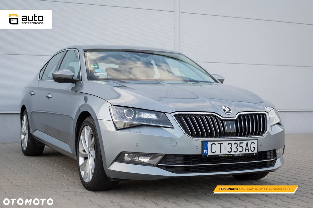 Skoda Superb 2.0 TDI Style DSG - 2