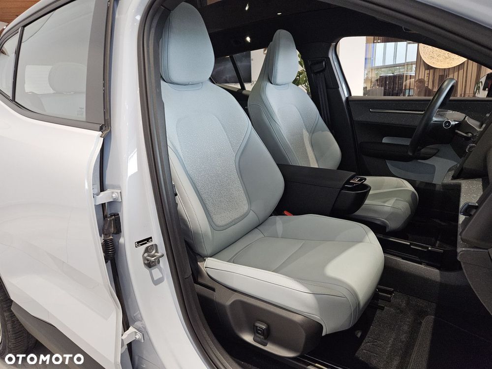 Volvo EX30 - 29