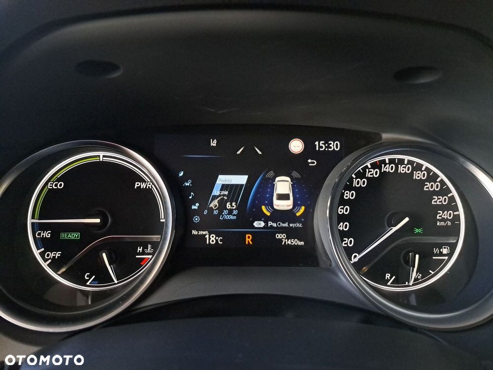 Toyota Camry 2.5 Hybrid Prestige CVT - 35