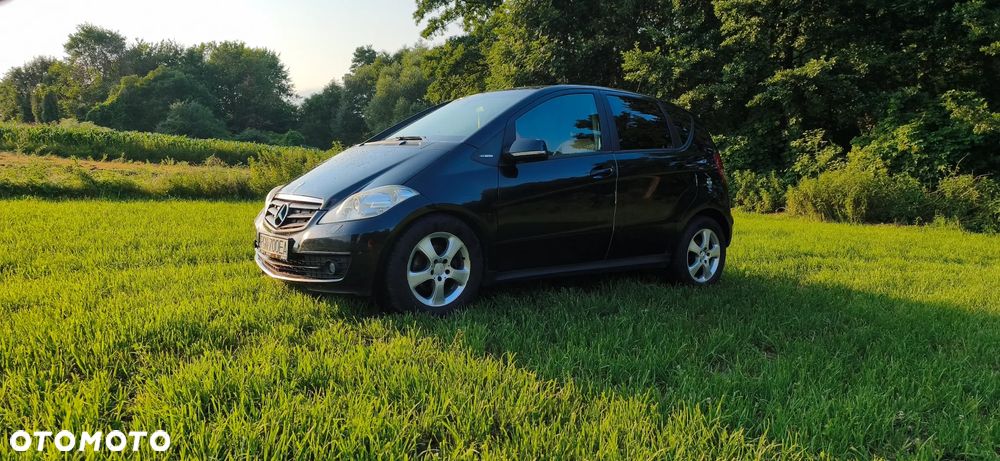 Mercedes-Benz Klasa A 160 CDI Avantgarde DPF BlueEFFICIENCY Special Edition - 2