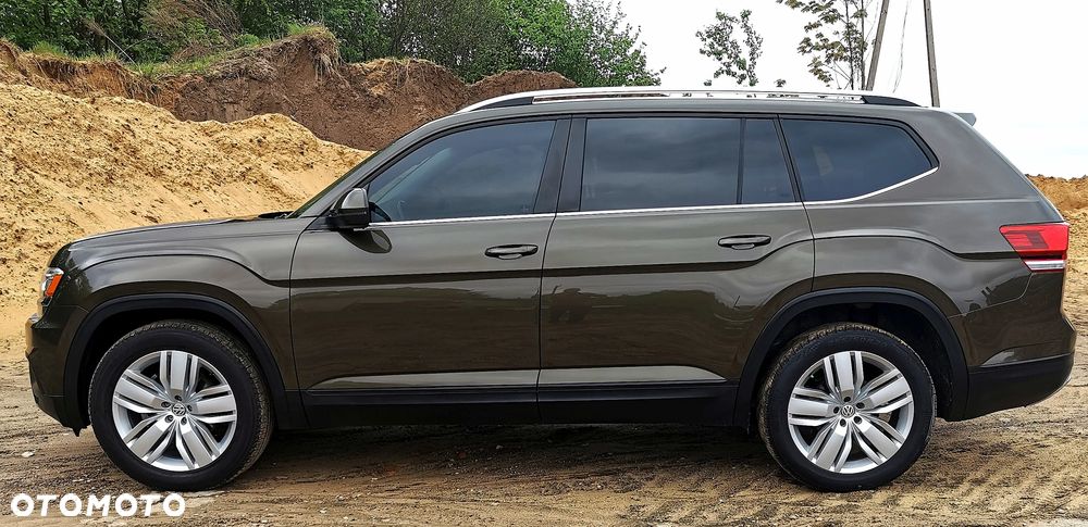 Volkswagen Atlas - 2