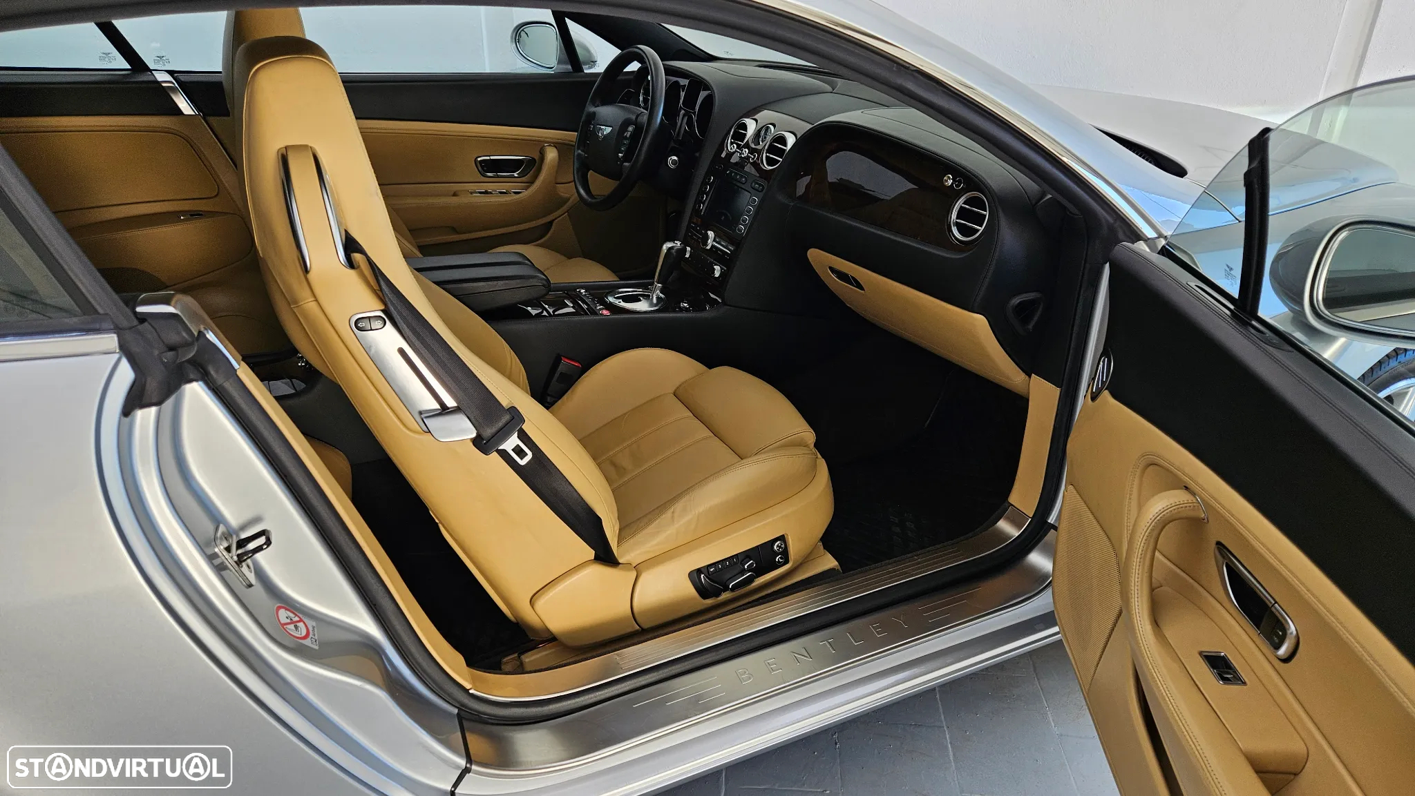Bentley Continental GT - 24