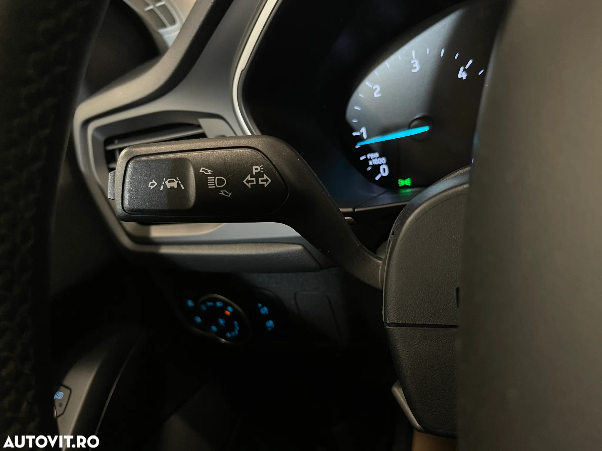 Ford Focus 1.5 EcoBlue Connected - 28