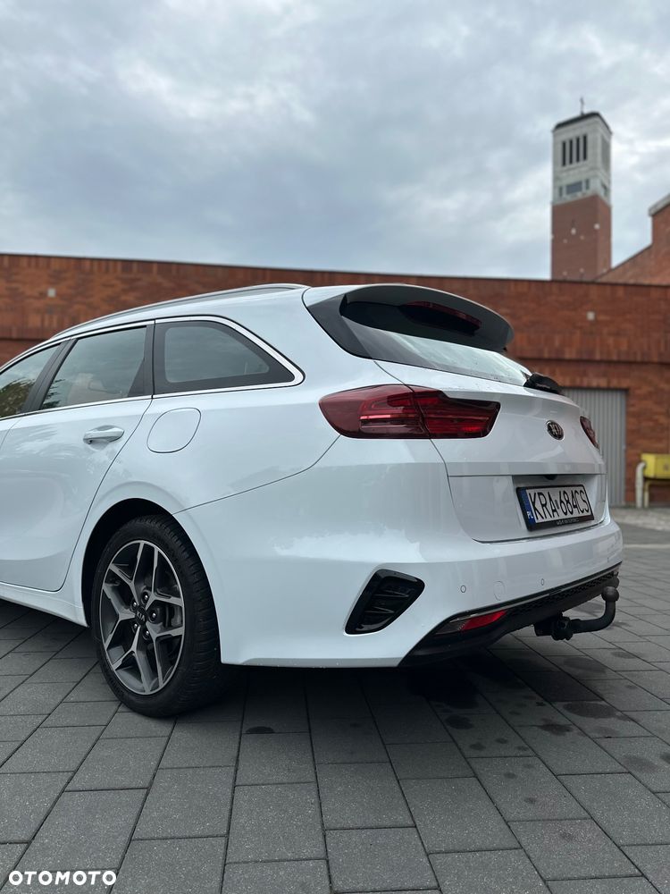 Kia Ceed 1.6 CRDi Eco-Dynamics+ (48V Mild-Hybrid) DCT7 Vision - 40