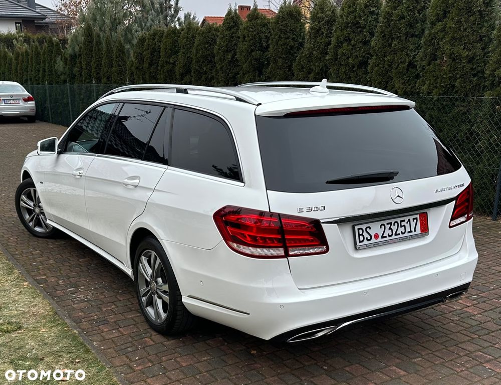 Mercedes-Benz Klasa E 250 BlueTEC 9G-TRONIC Avantgarde - 4