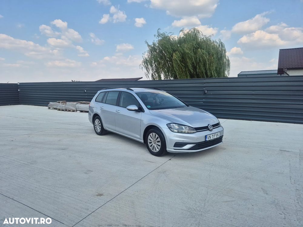 Volkswagen Golf 1.6 TDI SCR Comfortline - 6