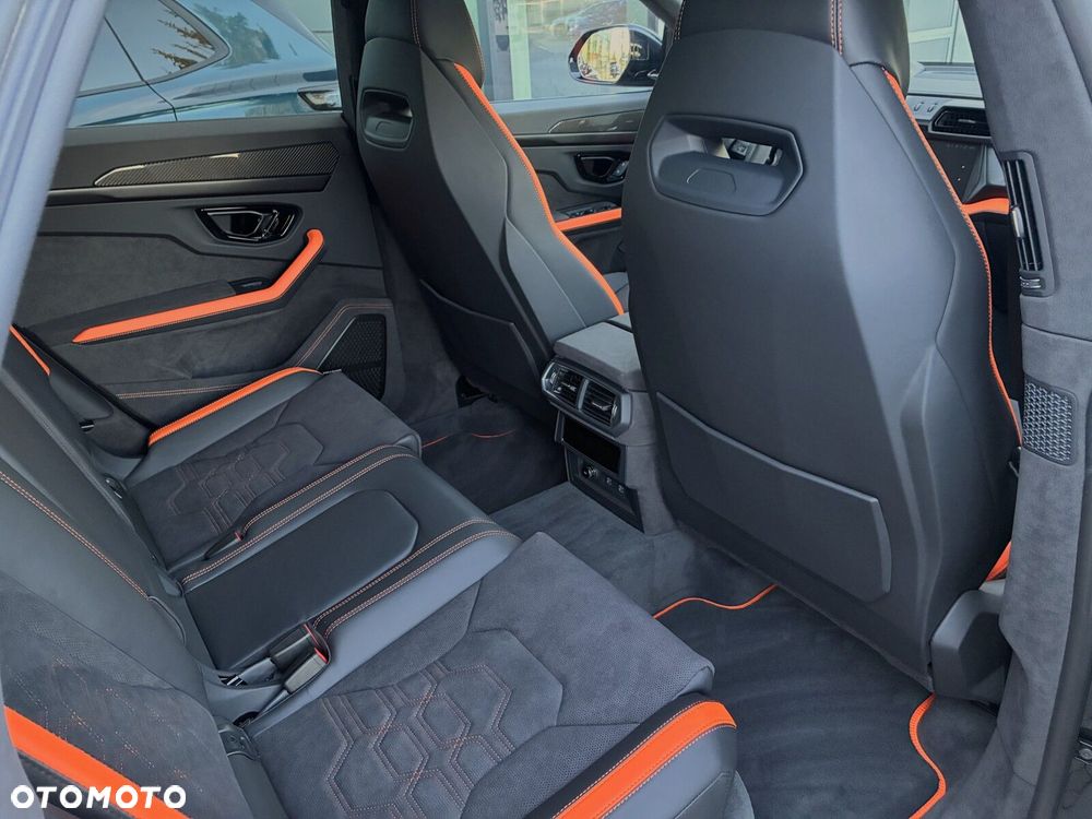 Lamborghini Urus - 26