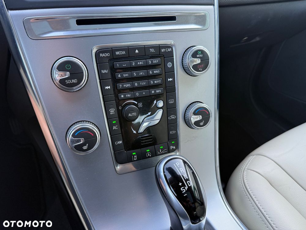Volvo XC 60 D4 Geartronic Summum - 34