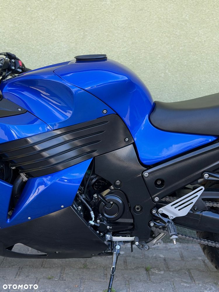 Kawasaki ZZR - 26