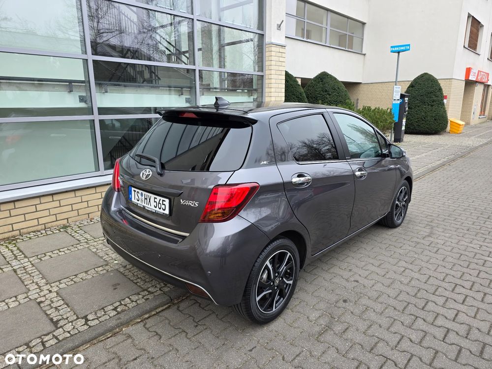 Toyota Yaris 1.33 Selection Platinum - 7