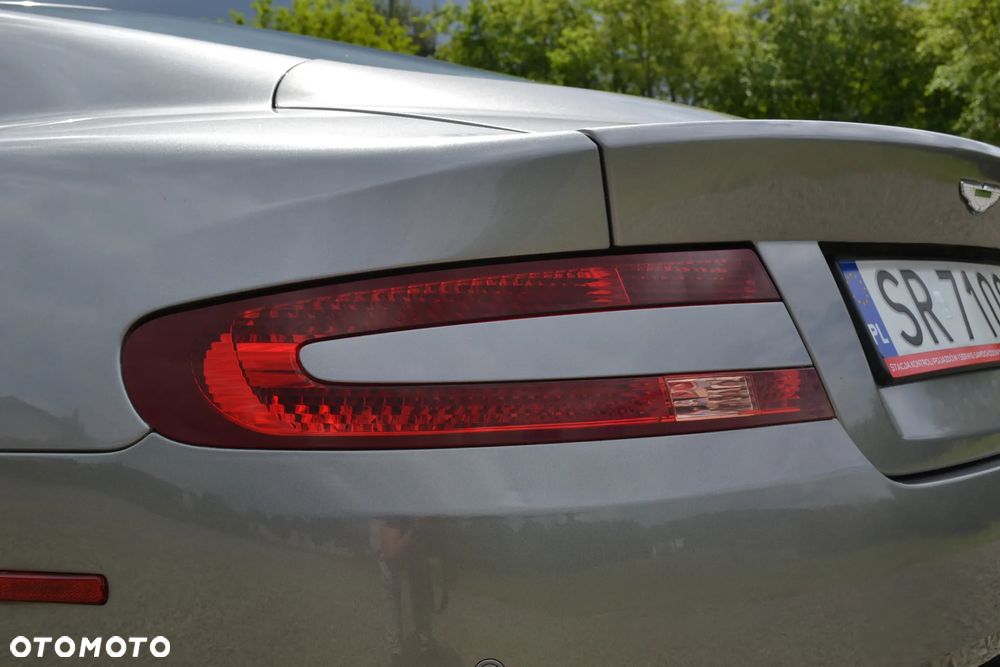 Aston Martin DB9 Touchtronic - 26