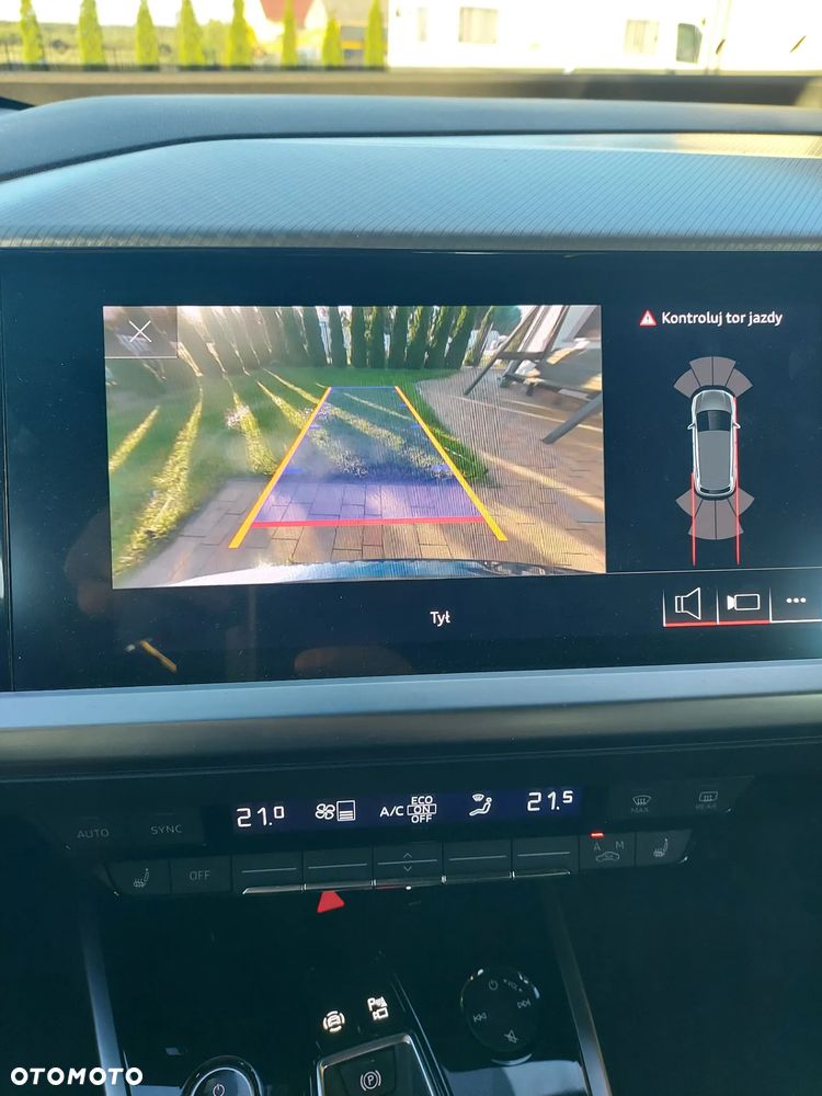 Audi Q4 e-tron - 9