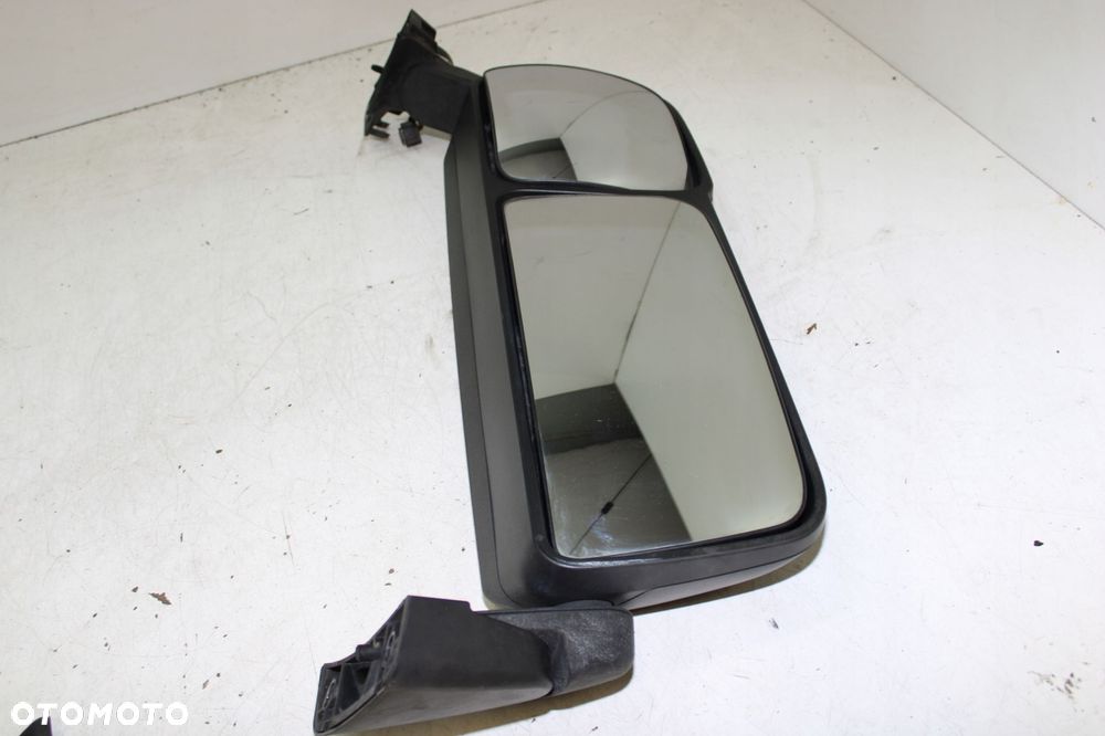 LEWE LUSTERKO MERCEDES ACTROS MP4 W960 A9608103516 - 2
