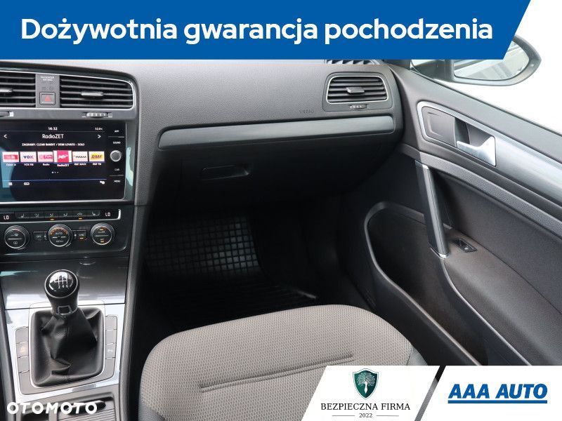 Volkswagen Golf - 10