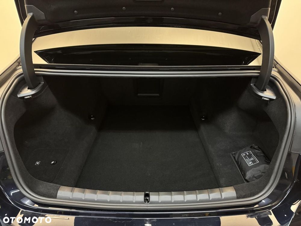 BMW Seria 7 740d xDrive mHEV M Sport sport - 38