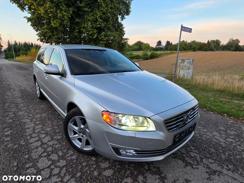 Volvo V70 D5 AWD Dynamic Summum - 14