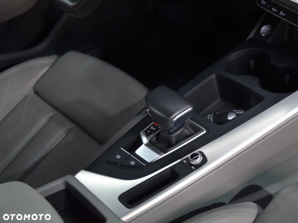 Audi A5 Sportback 40 TFSI S tronic - 13