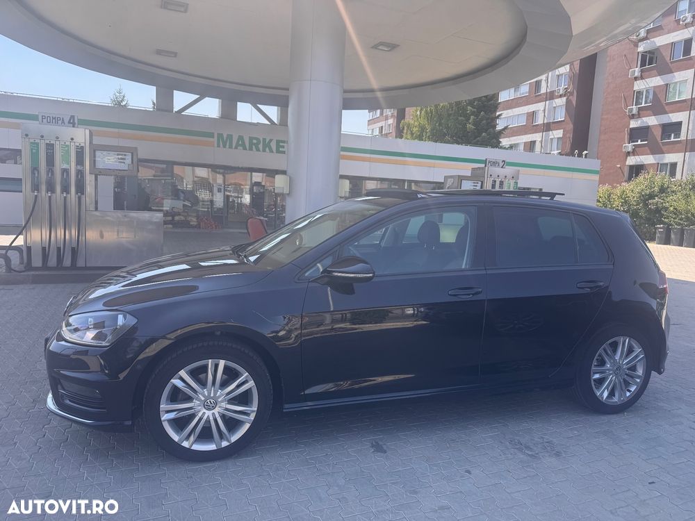 Volkswagen Golf - 6