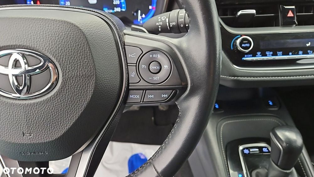 Toyota Corolla 2.0 Hybrid Executive - 15