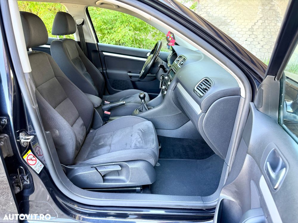 Volkswagen Golf 1.6 TDI DPF BlueMotion Technology MATCH - 10
