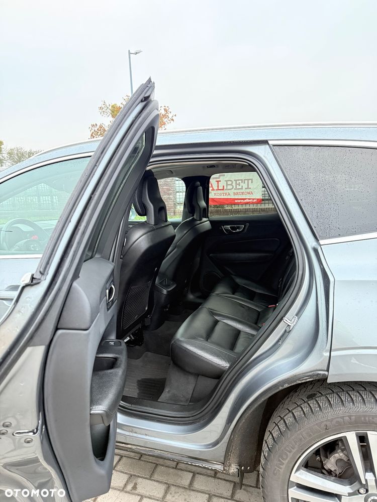 Volvo XC 60 T5 Geartronic Momentum Pro - 14