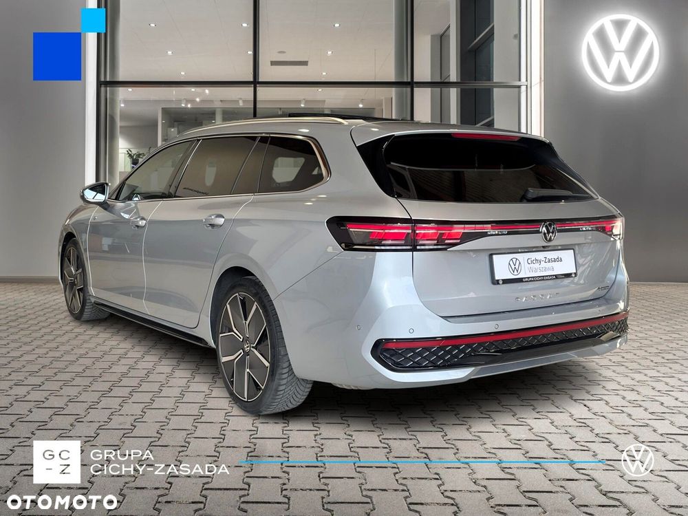 Volkswagen Passat - 4