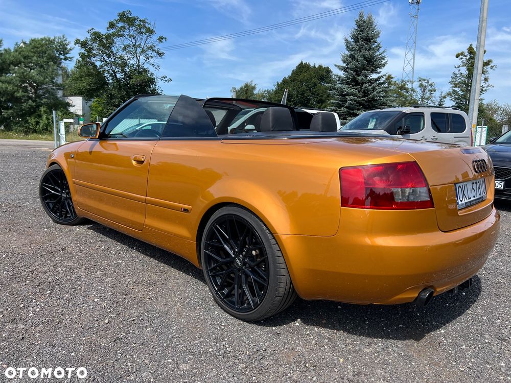 Audi A4 Cabrio 2.4 - 12