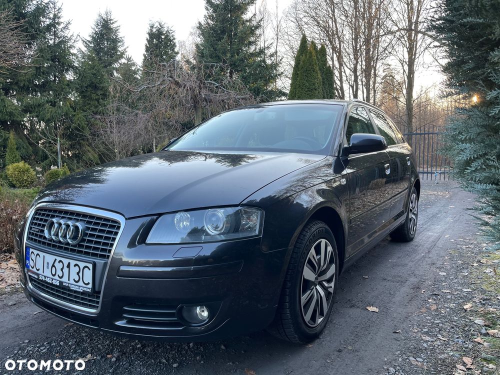 Audi A3 Sportback 2.0 TDI DPF Quattro Ambiente - 4