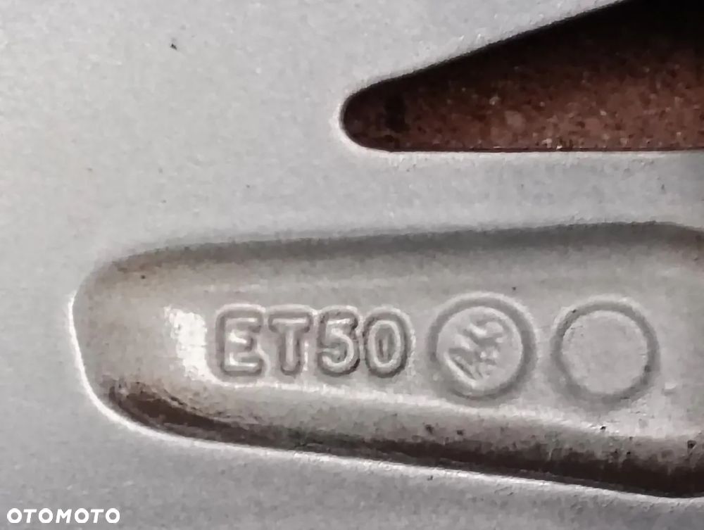 TOYOTA YARIS 19-24r Koła z Oponami Zimowymi 205/45 R17 GOGDYEAR 21/22r - 17