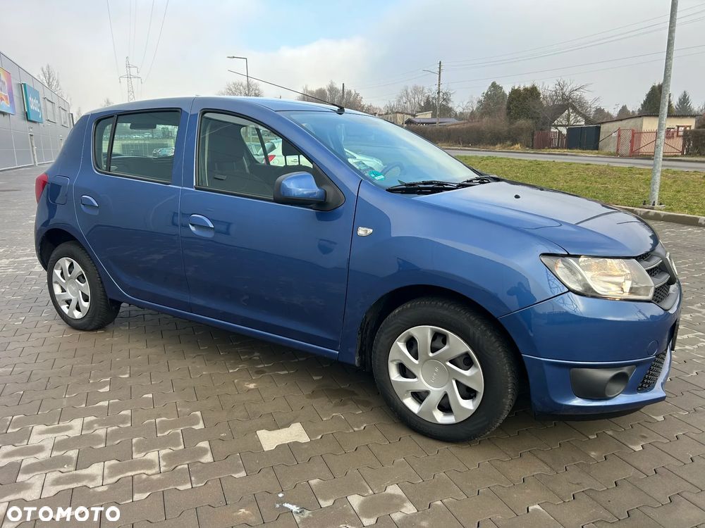 Dacia Sandero 1.2 16V 75 Laureate - 8