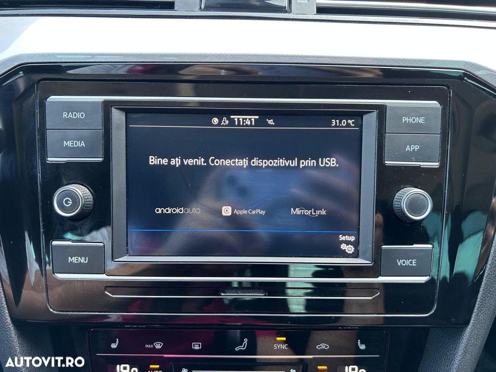 Volkswagen Passat 2.0 TDI DSG Comfortline - 25