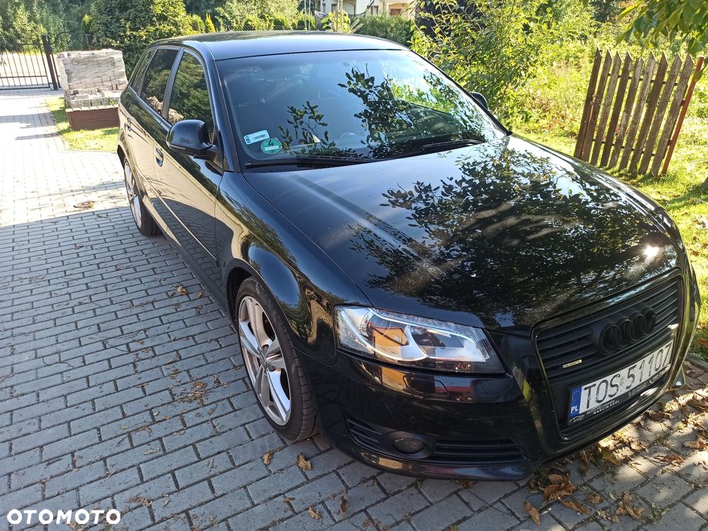 Audi A3 Sportback 2.0 TDI DPF quattro Ambition - 2