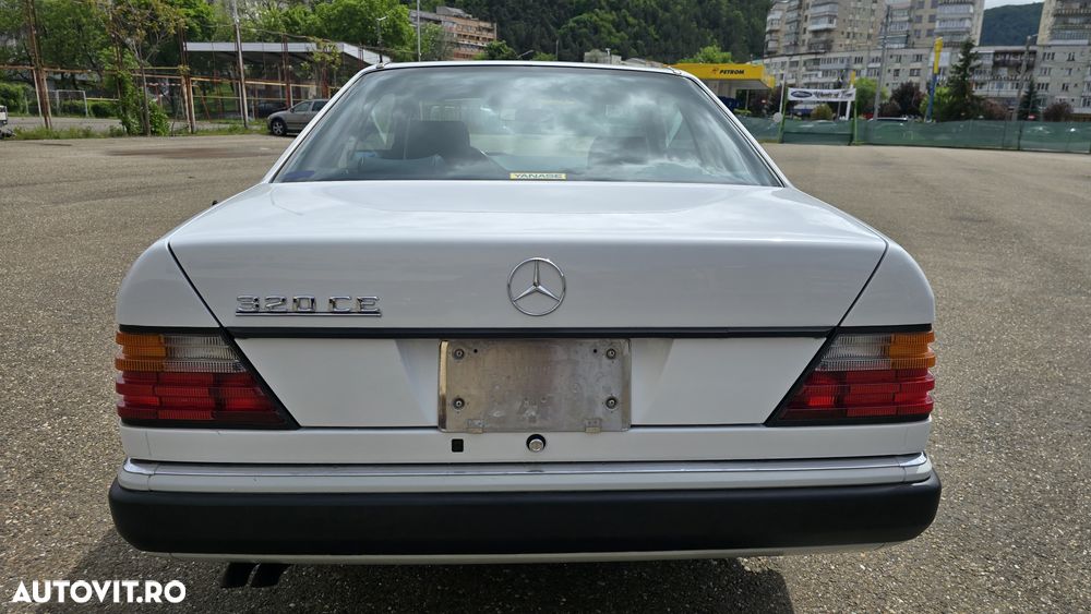 Mercedes-Benz W124 - 2