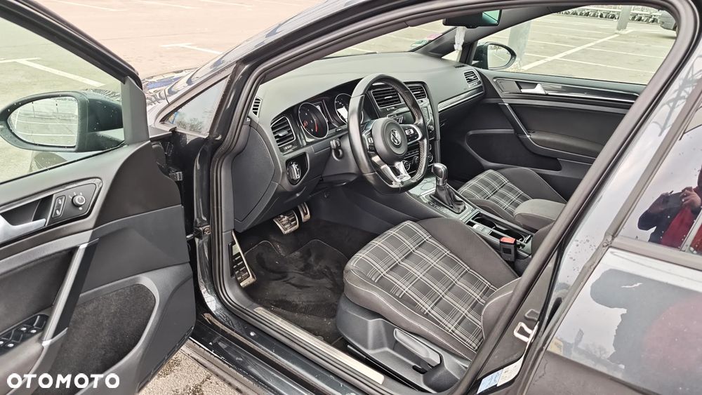 Volkswagen Golf 2.0 TDI BMT GTD DSG - 12