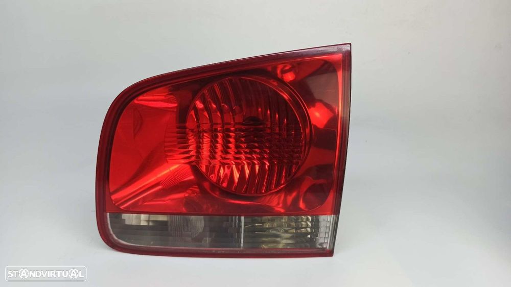 FAROLIM TRASEIRO DIREITO VOLKSWAGEN TOUAREG (7LA) TDI R5 - 1