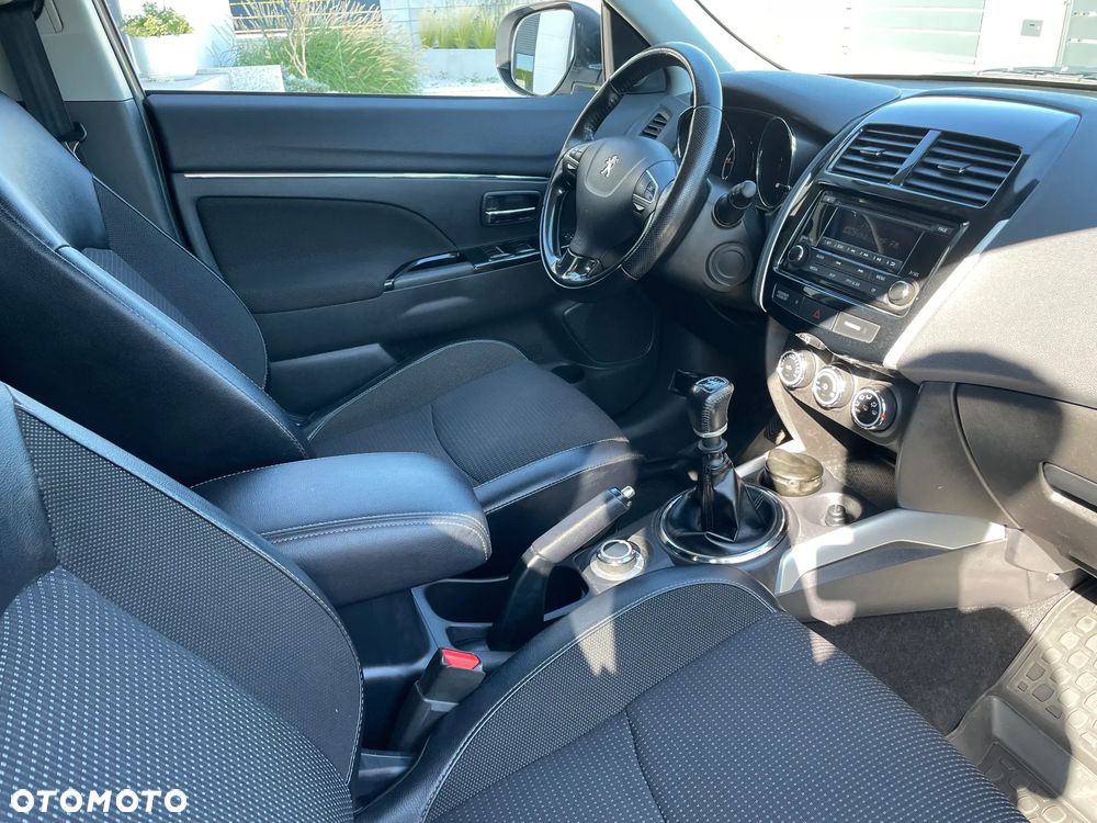 Peugeot 4008 - 28